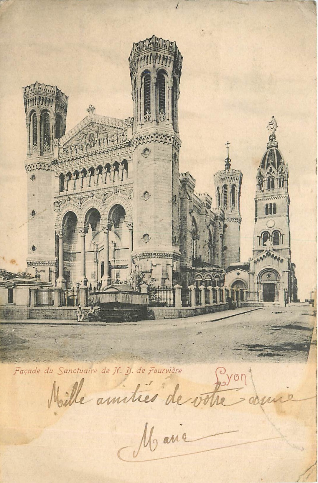 CPA Façade de Sanctuaire de N. D. de Fourvière