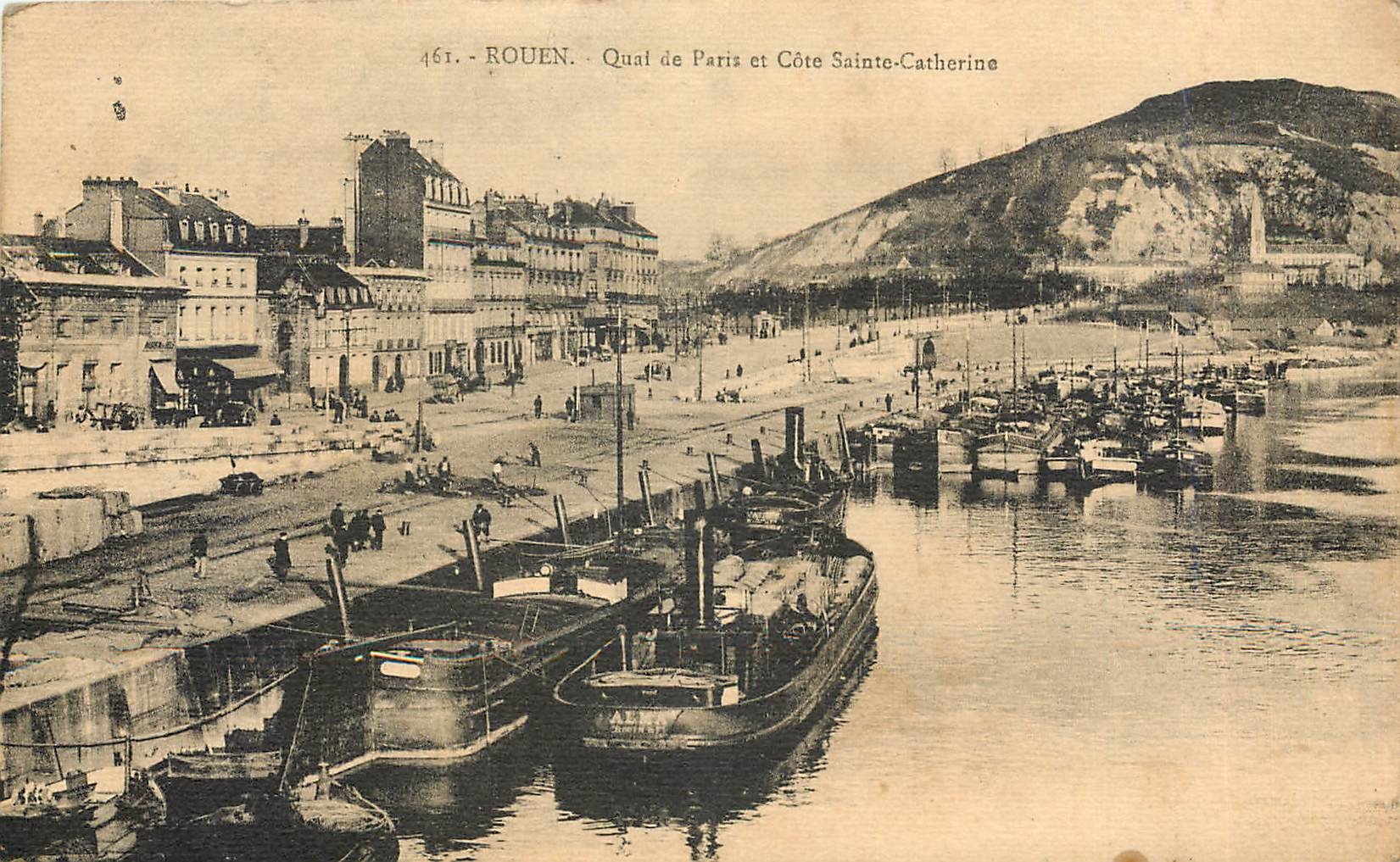 CPA Rouen Quai de Paris et Cote Sainte-Catherine Bateaux