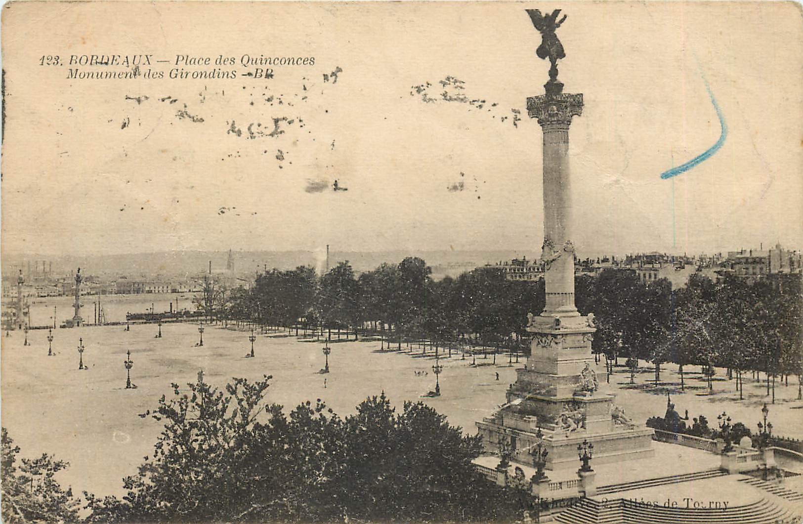CPA Bordeaux Place des Quinconces Monuments des Girondins