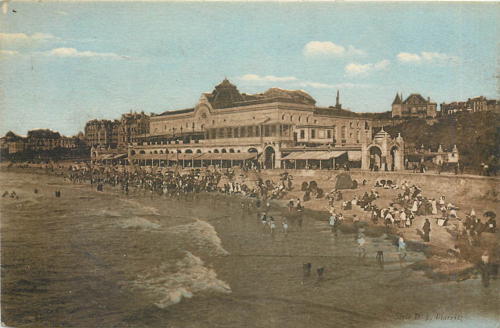 CPA Biarritz -Reine des Plages 