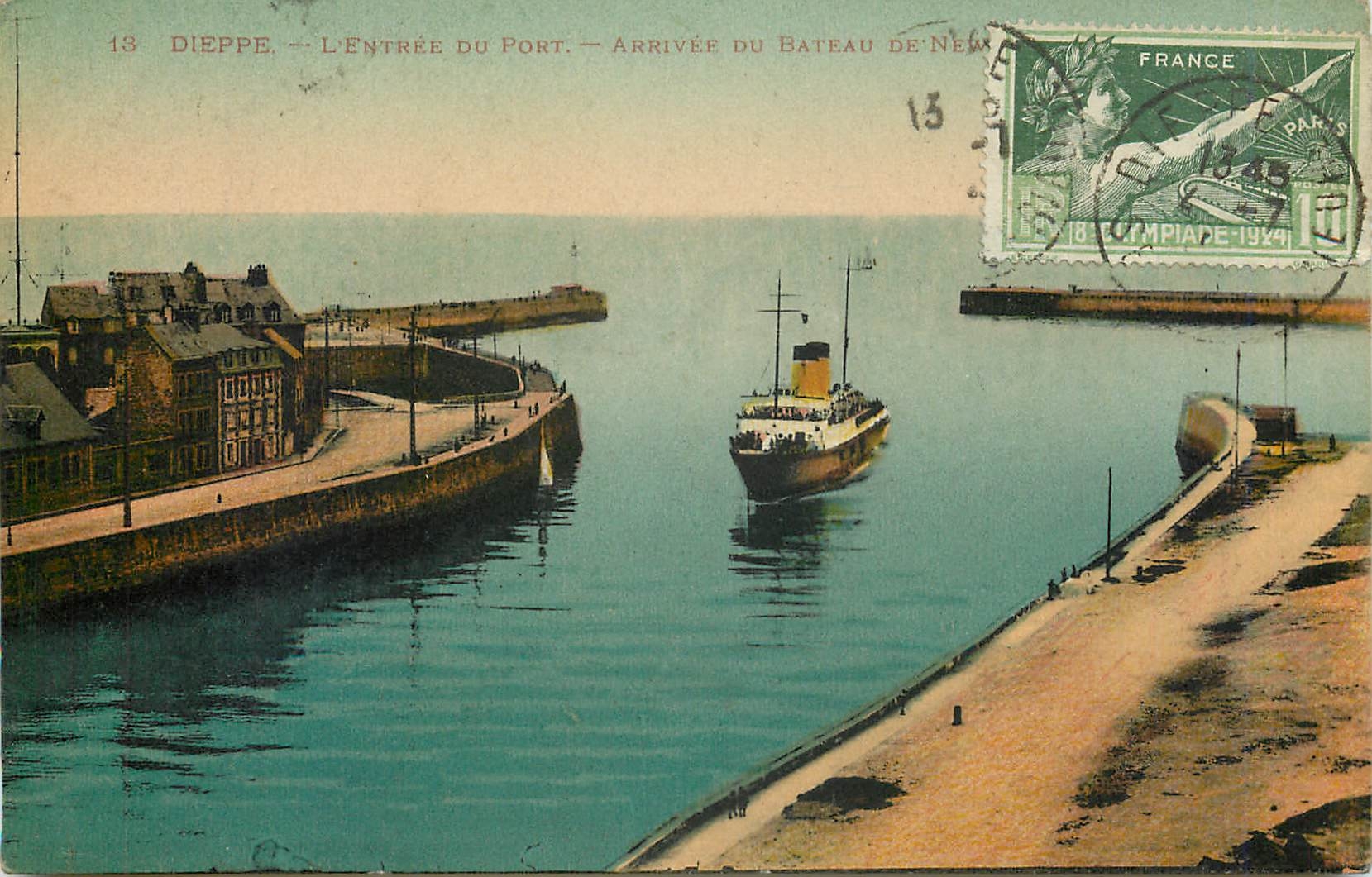 CPA Dieppe  - L'Entree du Port - Arrivee du Bateau  Timbre Jeux Olympiques Olympic Games
