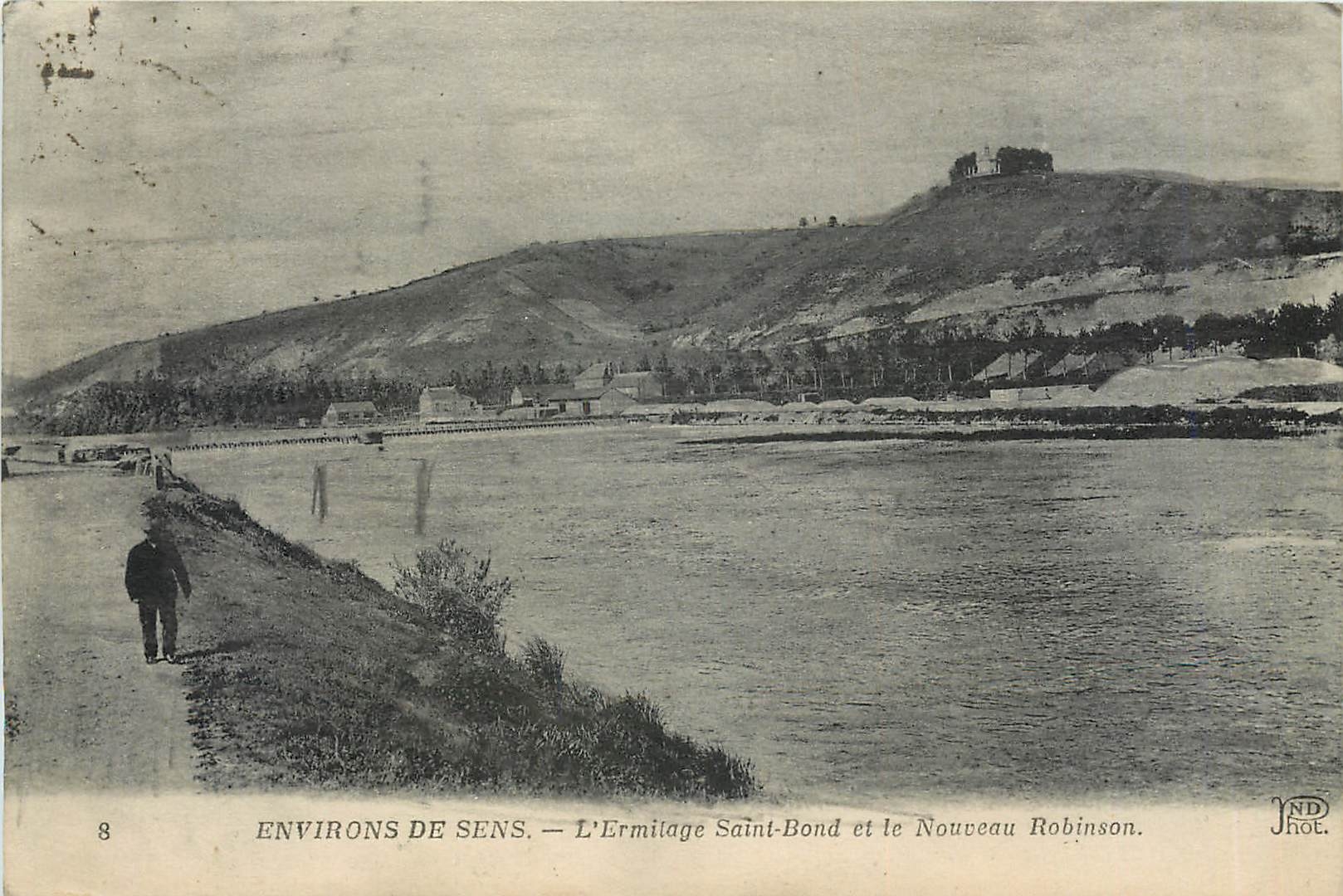 Environ de Sens — L'Ermitage Saint-Bond et le Nouveau Robinson — ND Phot.