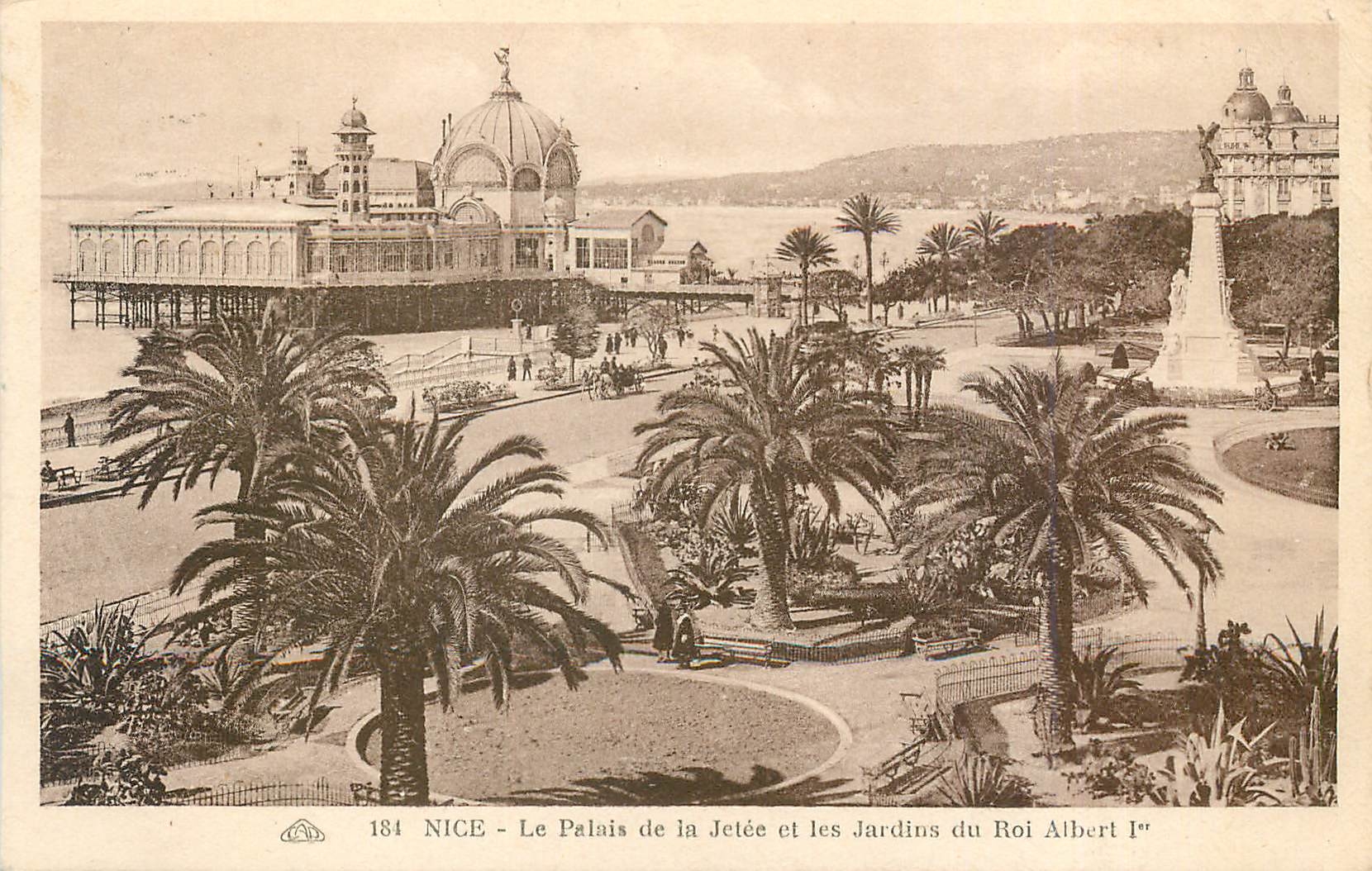 CPA Nice le Palais de la Jetee et les Jardins du Roa Albert