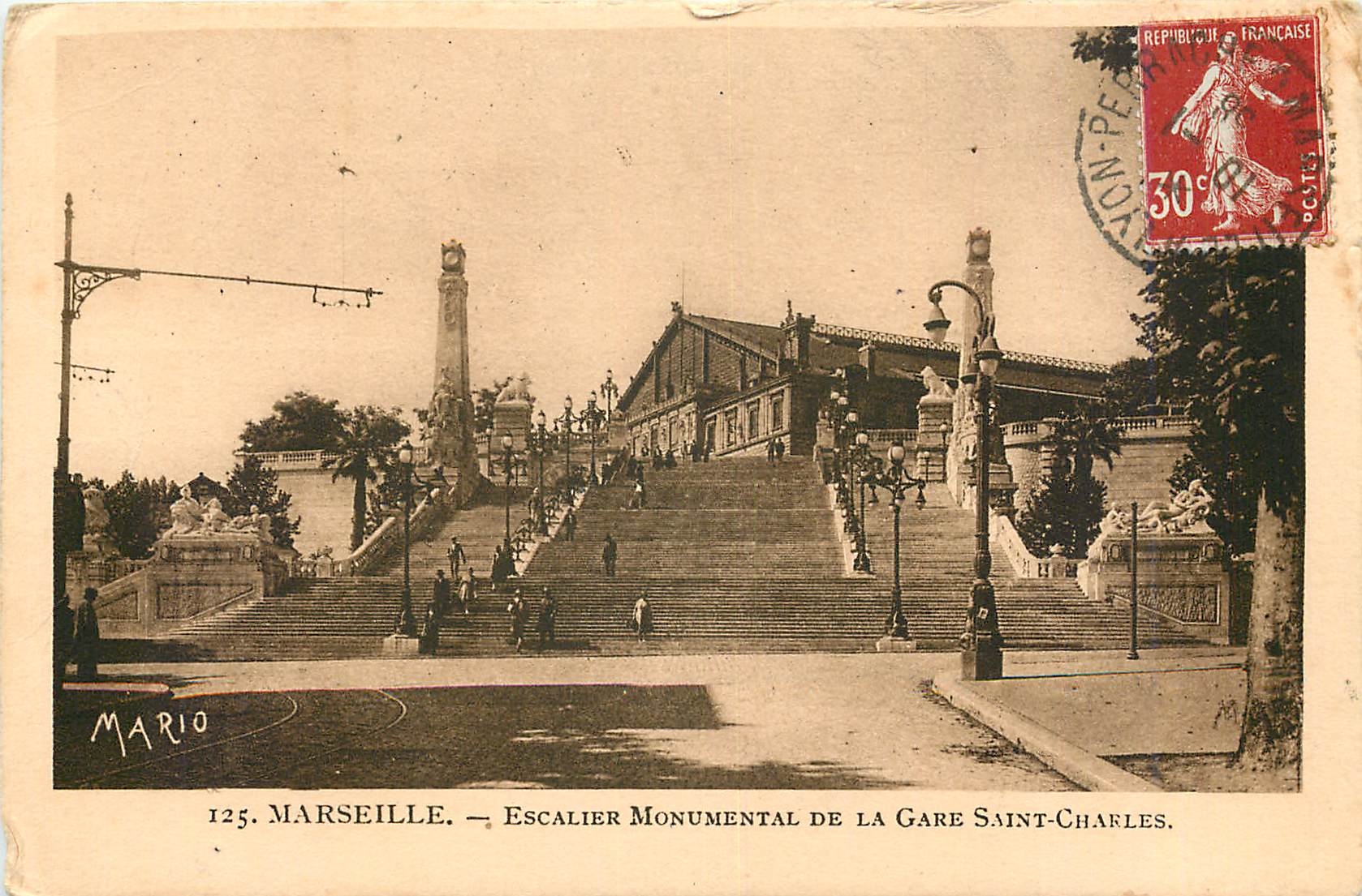 CPA Marseille Escalier monumental de la Gare St-Charles