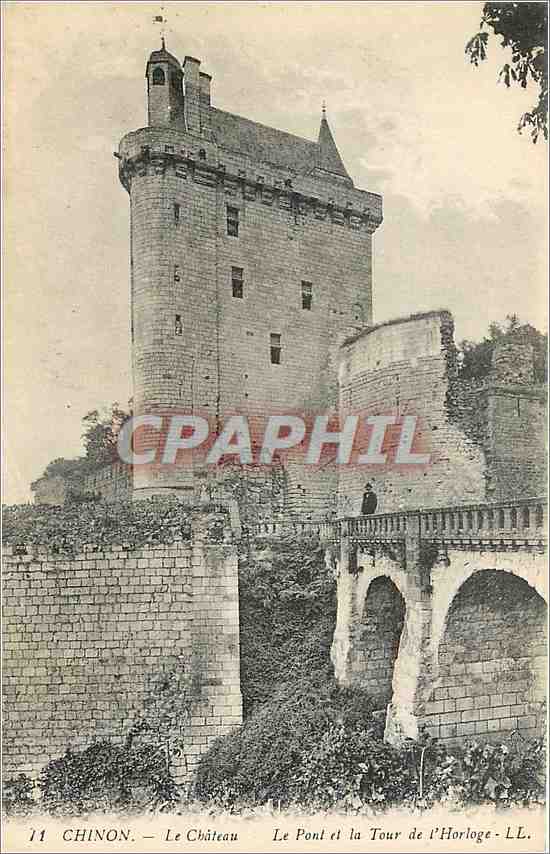 CPA Chinon - le Château  le Pont et la Tour de l'Horloge