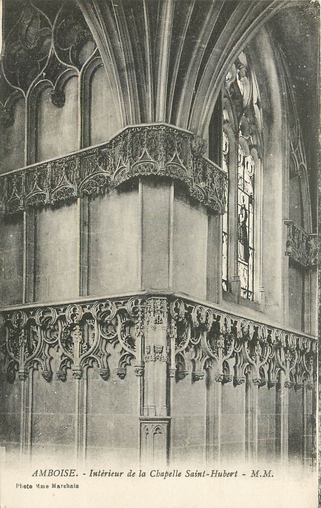 CPA Amboise - Interieur de la Chapelle Saint-Hubert