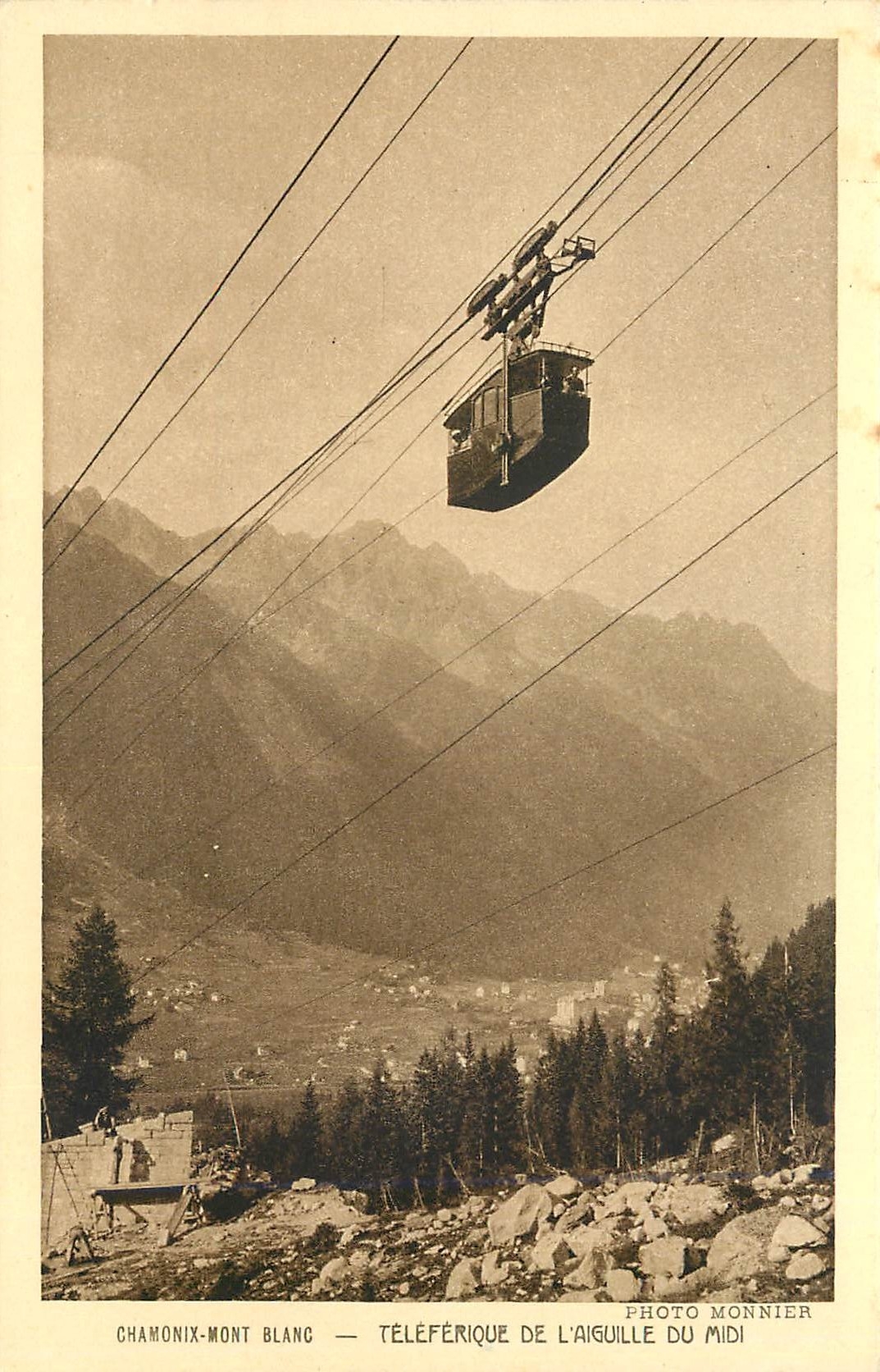 CPA Chamonix Mont Blanc teleferique de l'Aiguille du Midi