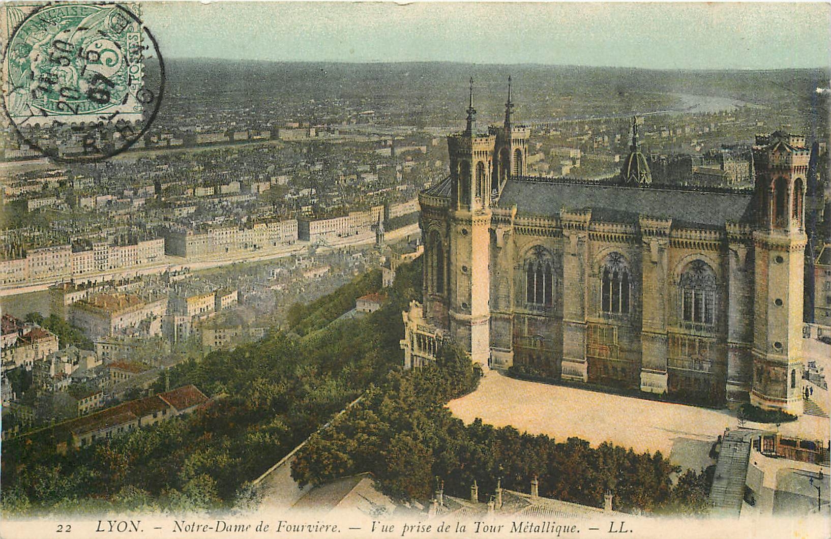 CPA Lyon  Notre-Dame de Fourviere vue prise de la tour metallique