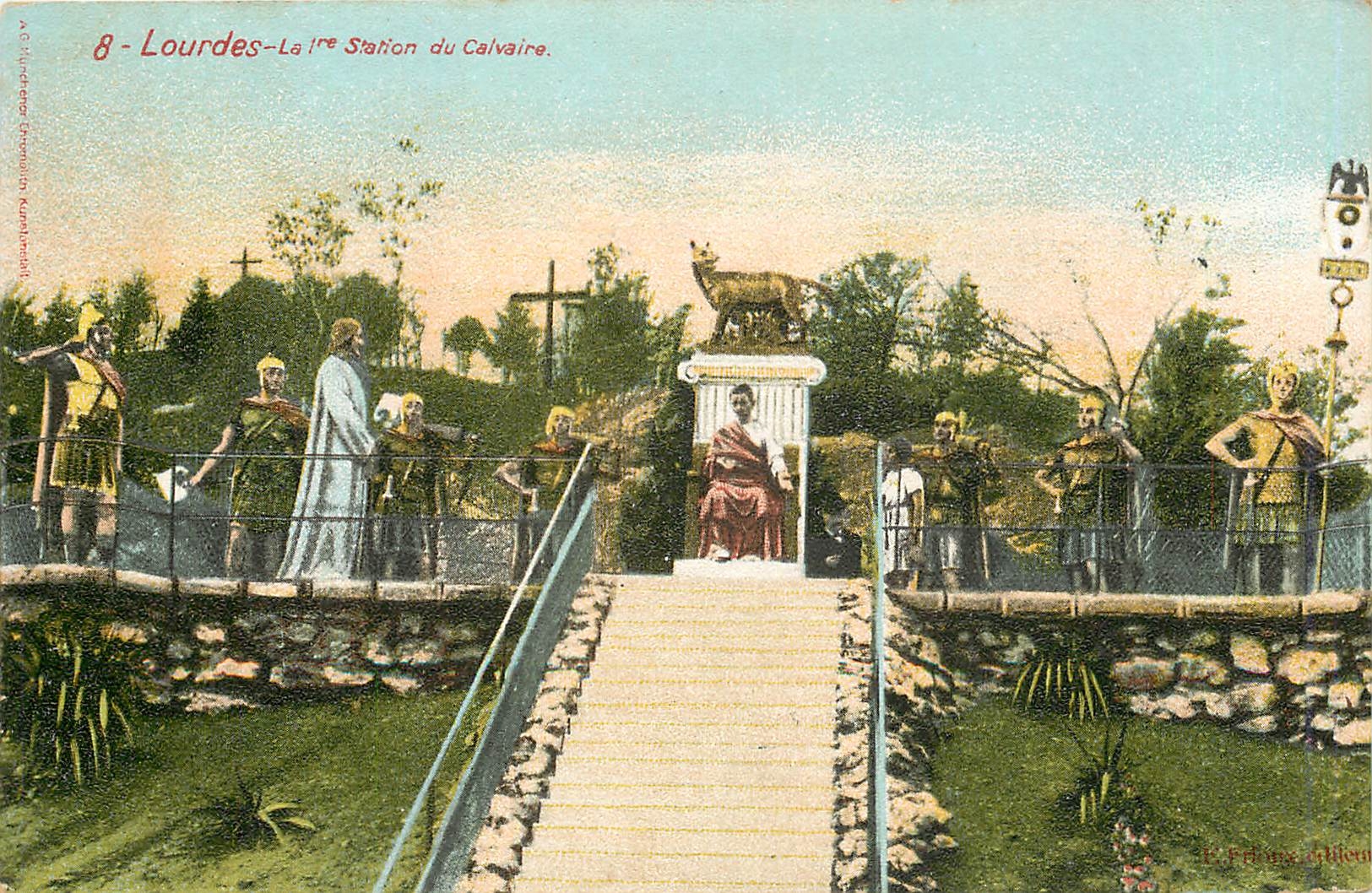 CPA Lourdes la 1ere station du calvaire