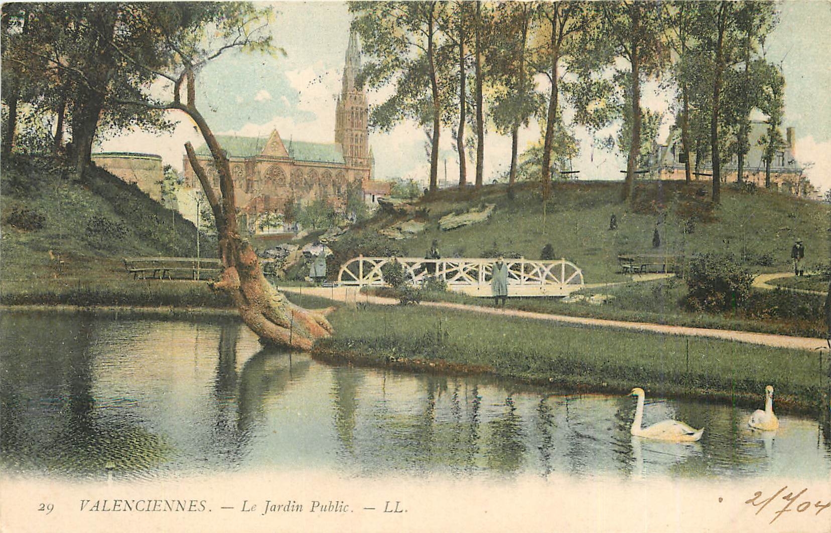 CPA Valenciennes le jardin public