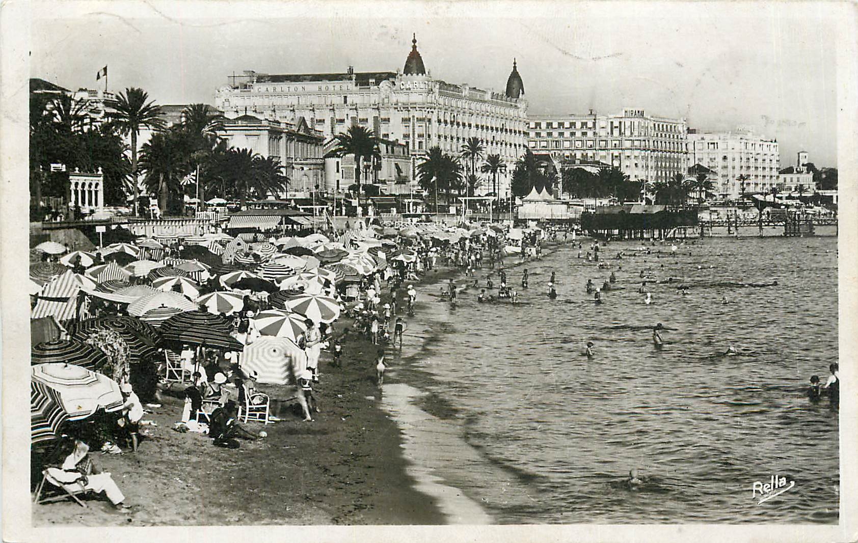 CPA Cannes la plage et les hotels de la Croisette