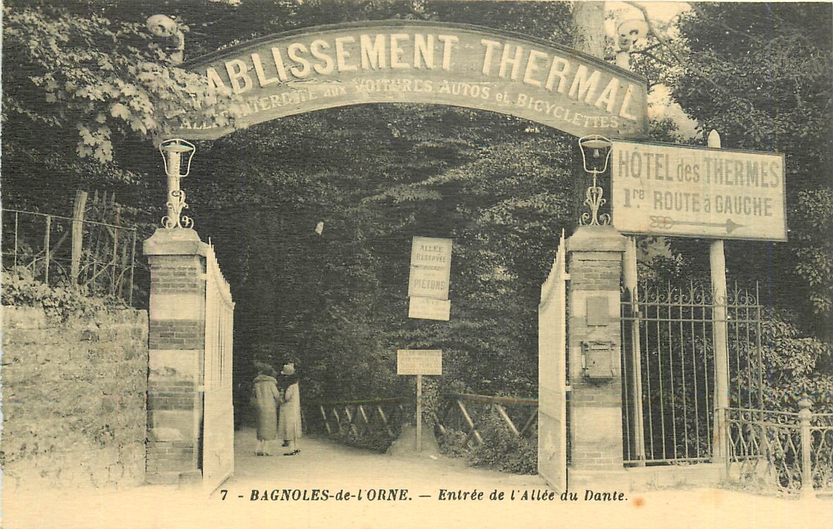 Entrée de l'Allée du Dante — Établissement Thermal — Bagnoles-de-l'Orne