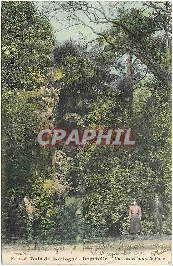 CPA Bois de boulogne bagatelle un rocher dans le parc
