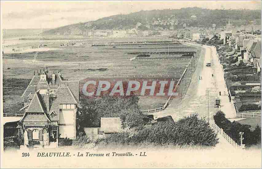 Deauville - La Terrasse et Trouville - LL