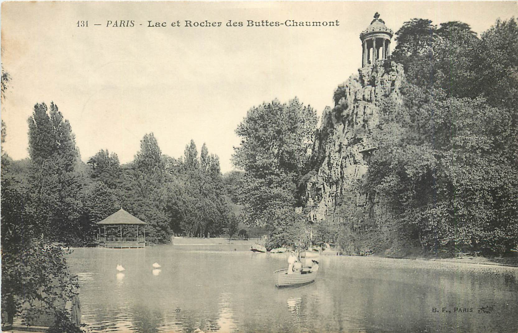 CPA Paris Lac et rochers des Buttes-Chaumont