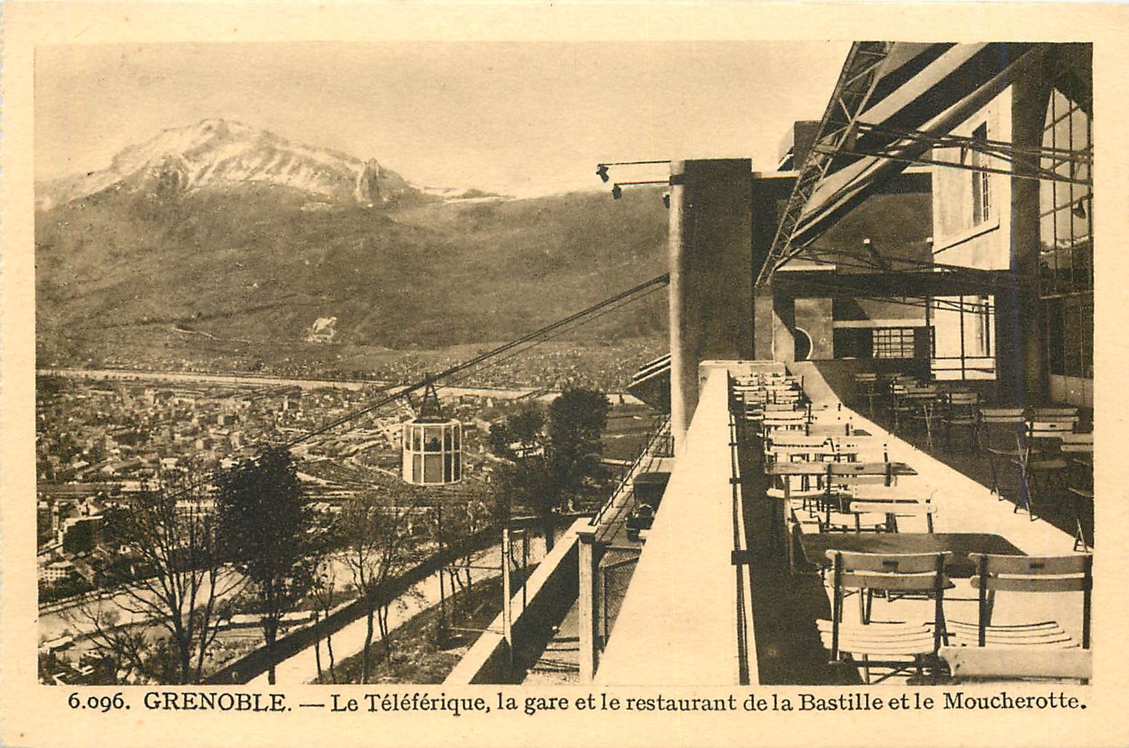 Grenoble — Le Téléférique, la gare et le restaurant de la Bastille et le Moucherotte