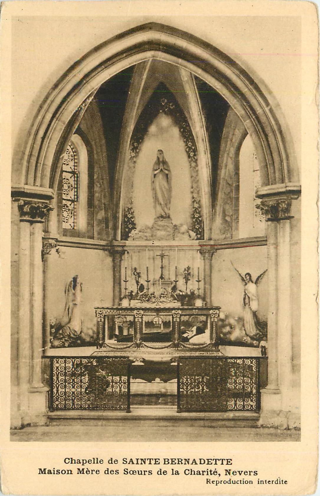CPA Chapelle de SAINTE BERNADETTE Maison Mère des Sœurs de la Charité  Nevers