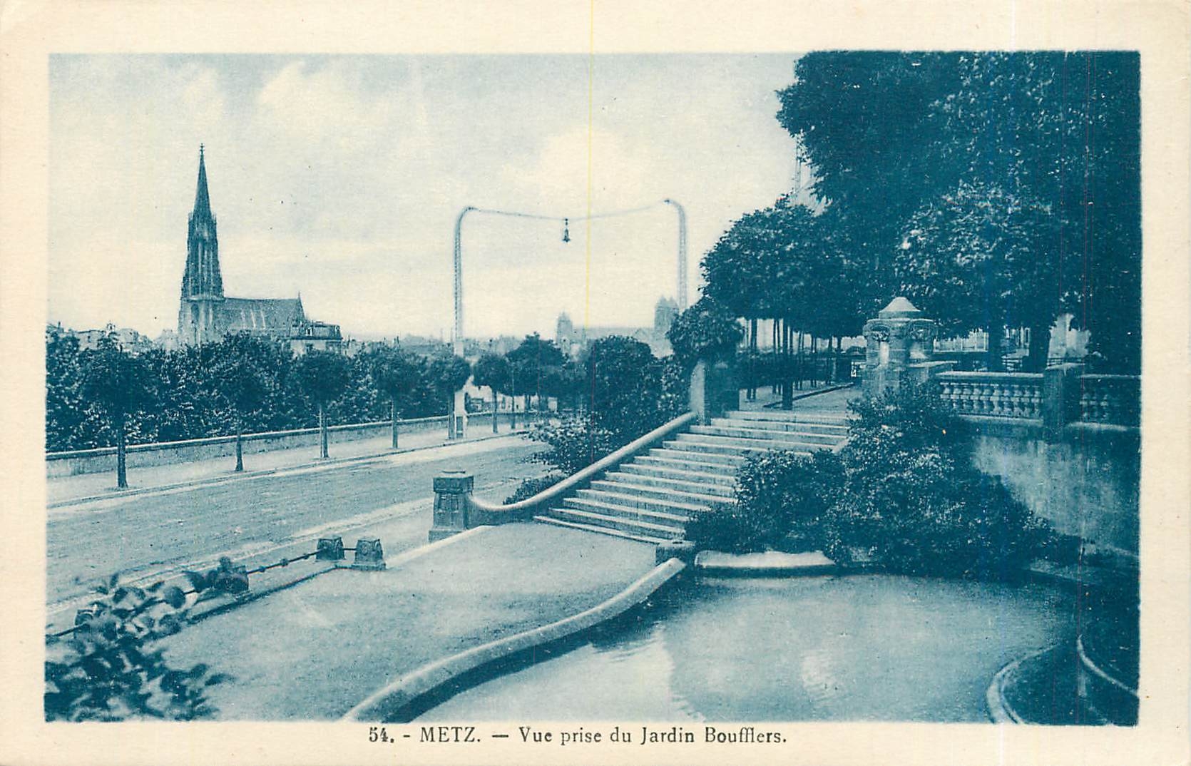 CPA Metz Vue prise du Jardin Boufflers 