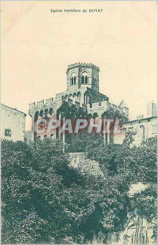 Église Fortifiée de Royat — vue panoramique — éditeur non identifié