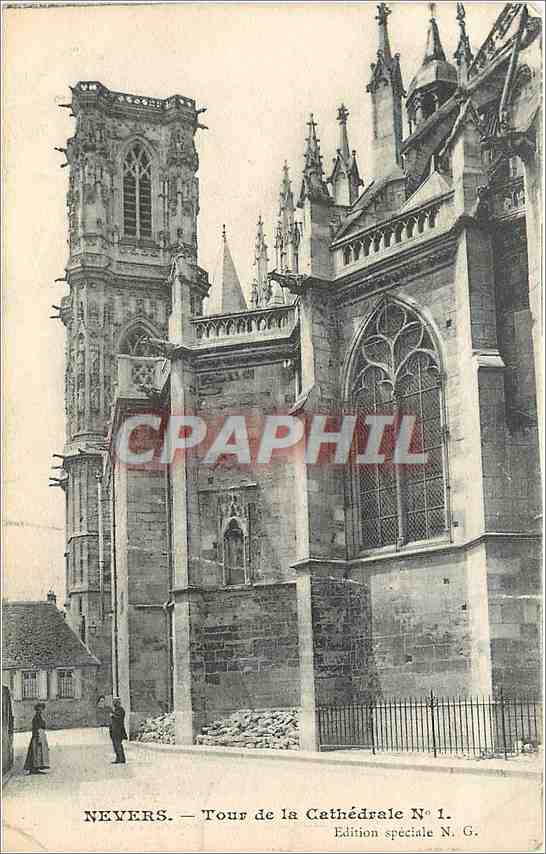 CPA Nevers Tour de la Cathedrale 