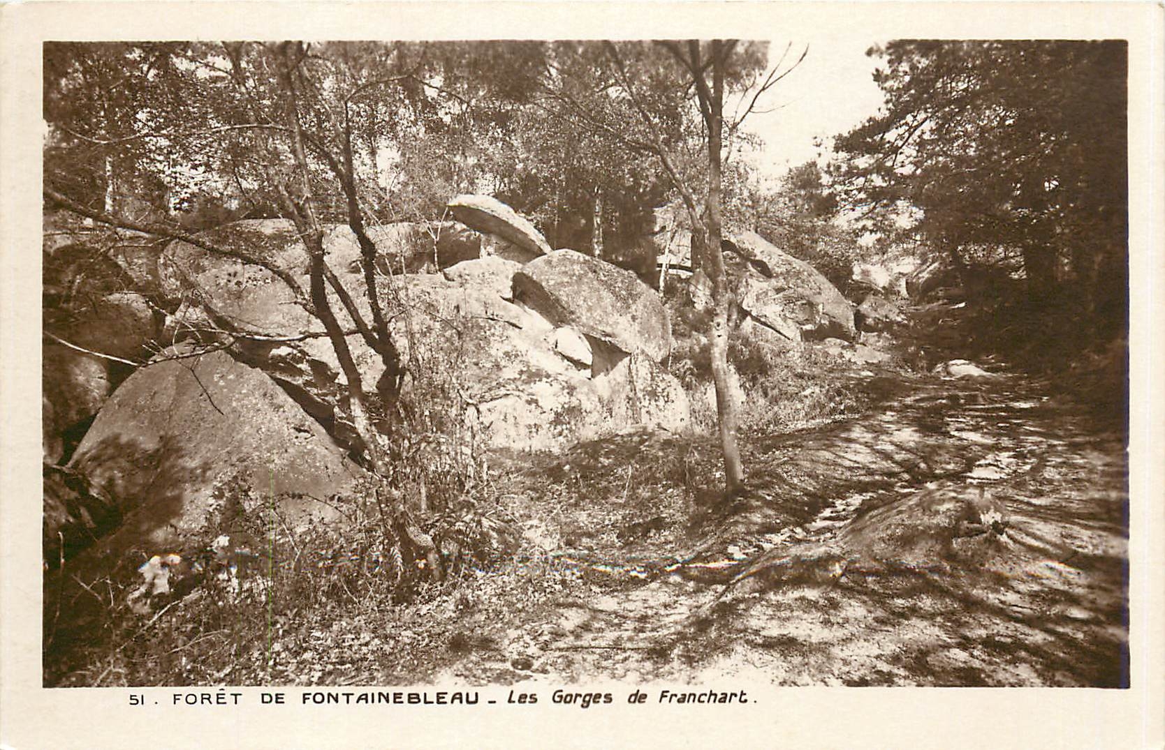 Forêt de Fontainebleau — Les Gorges de Franchart — Edition des Yuses du Louvre