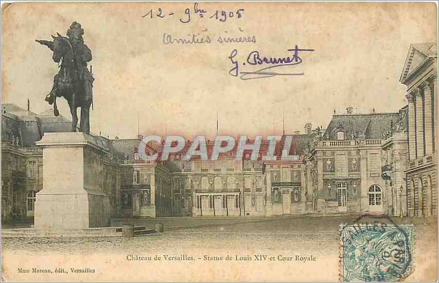CPA Chateau de Versailles Statue de Louis XIV et Cour Royale 