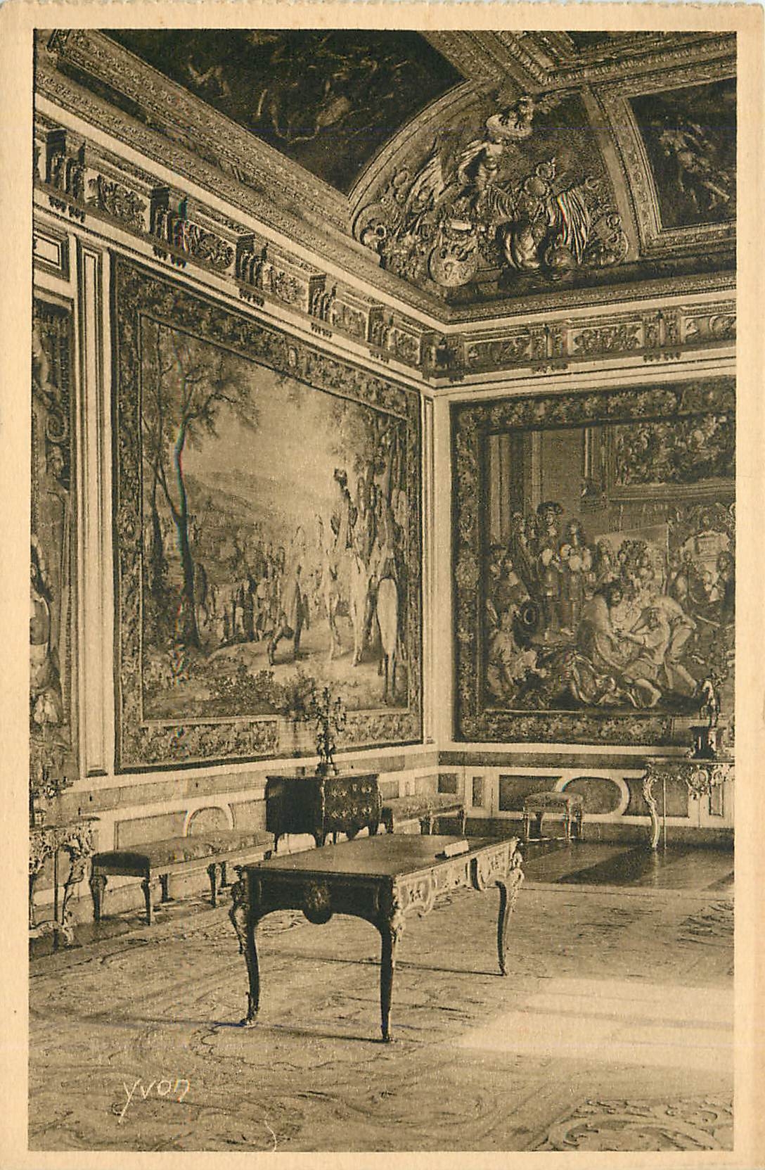 CPA Versailles Table de la Signature du Traite de Paix 