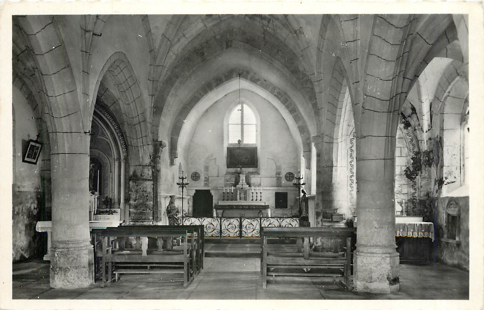 CPM Anneot Yonne Interieur de l'Eglise 