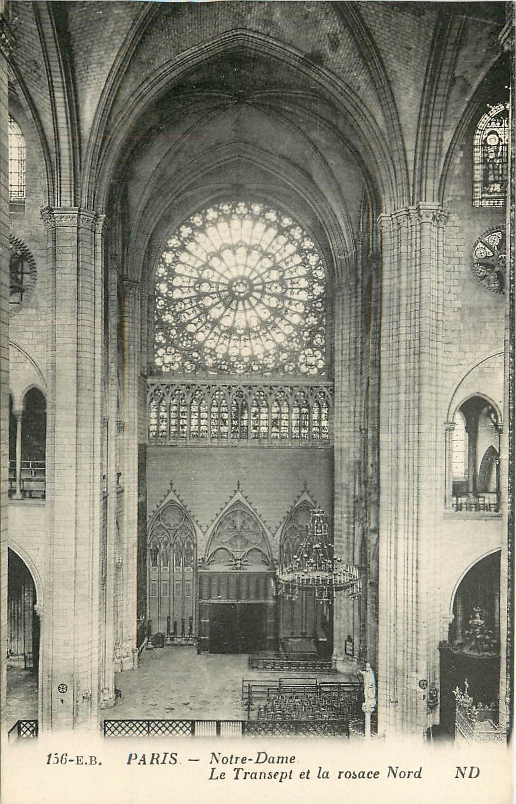 CPA Paris Notre Dame Le Transept et la rosace Nord 