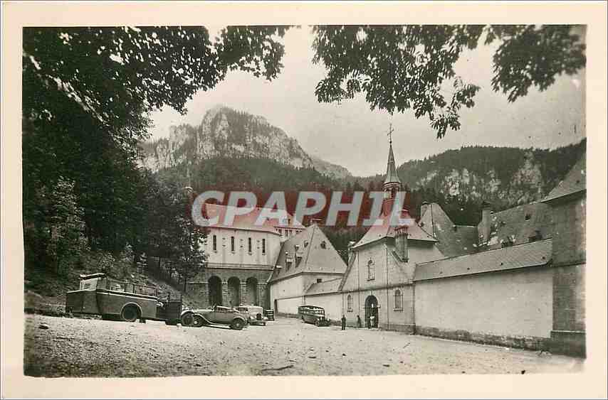 CPA En Chartreuse Entree du Monastere de la Grande Chartreuse et cretes du Grand Som 