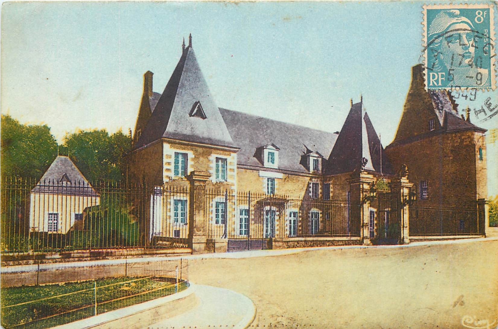 CPA La Fleche Sarthe Chateau des Carmes Mairie 