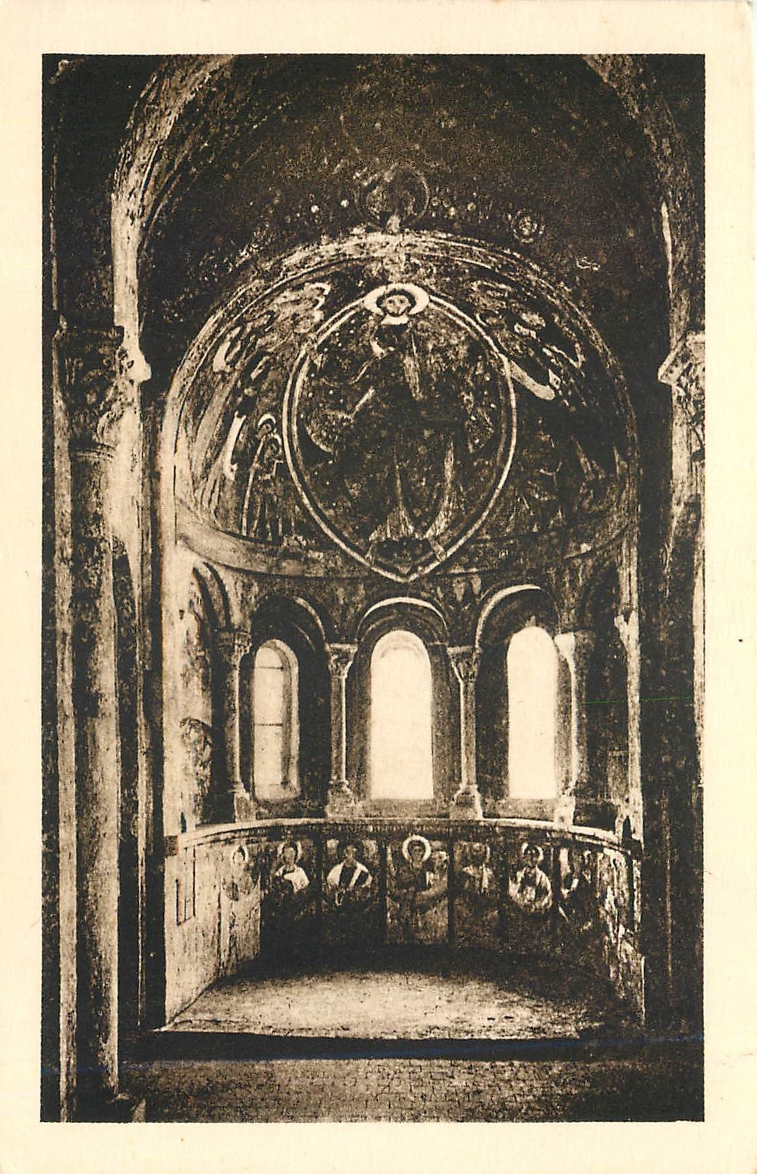Chapelle des Moines de Cluny — Berzé-la-Ville (Saône-et-Loire) — Héliogravure H. MACON