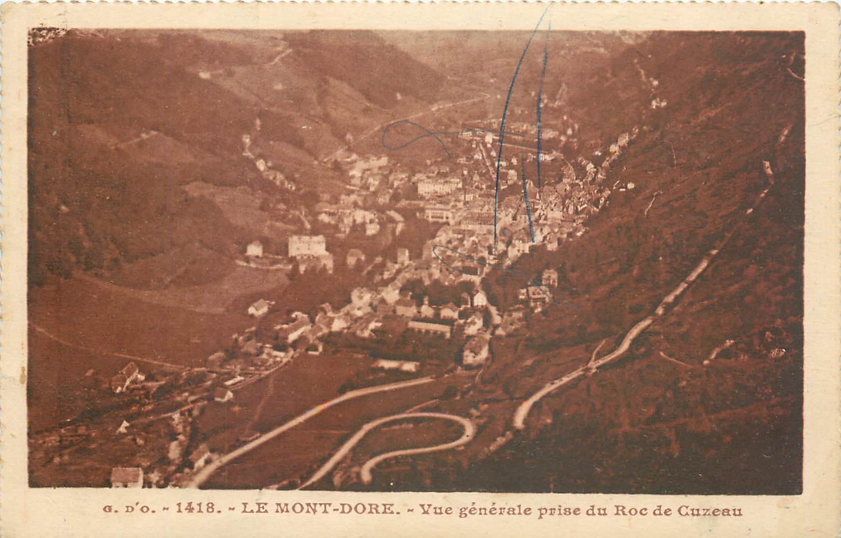 CPA Le Mont Dore Vue generale prise du Roc de Cuzeau 