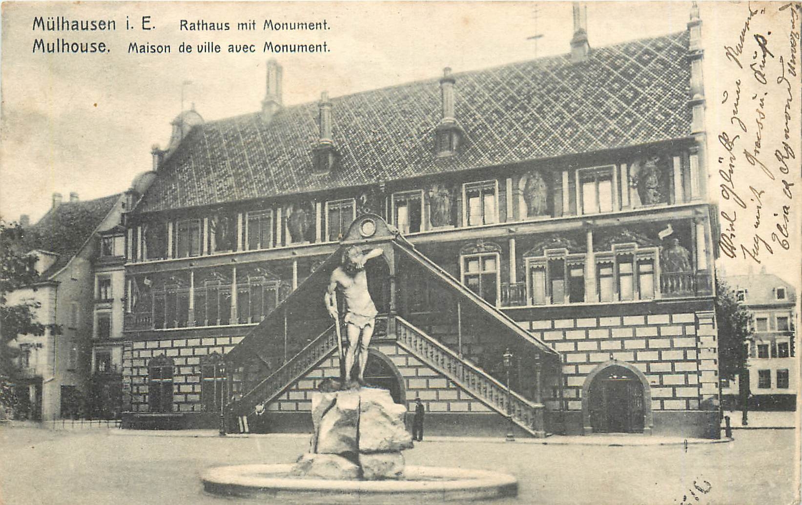 CPA Mulhouse Maison de ville avec Monument 