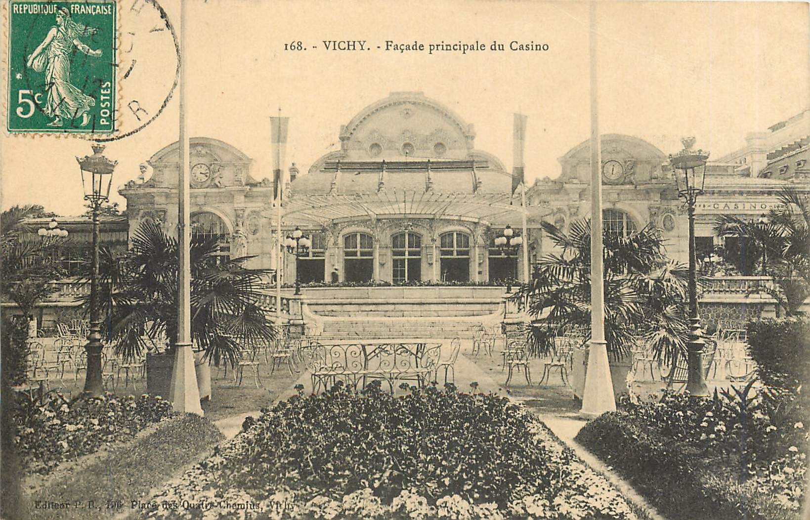 CPA Vichy Facade principale du Casino 