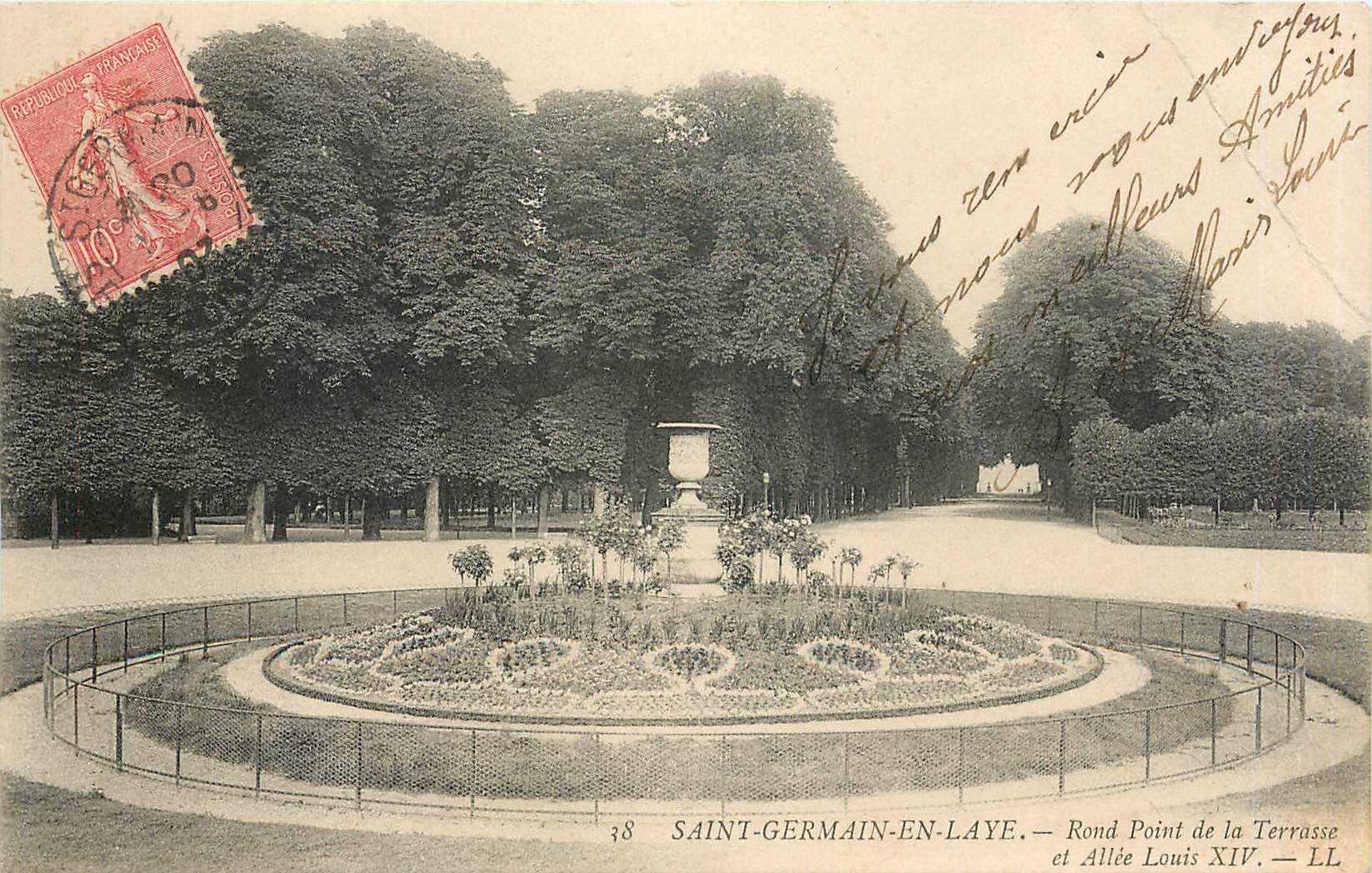CPA Saint Germain en Laye Rond Point de la Terrasse et Allee Louis XIV 