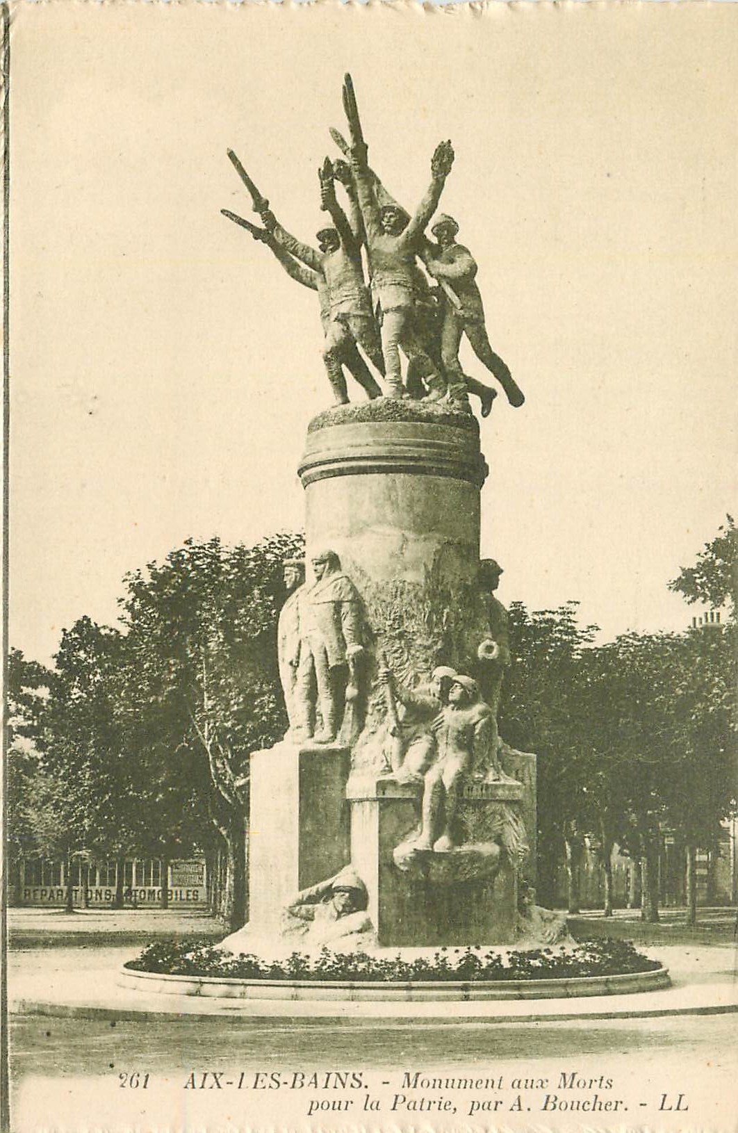 CPA Aix les Bains Monument aux Morts pour la Patrie 