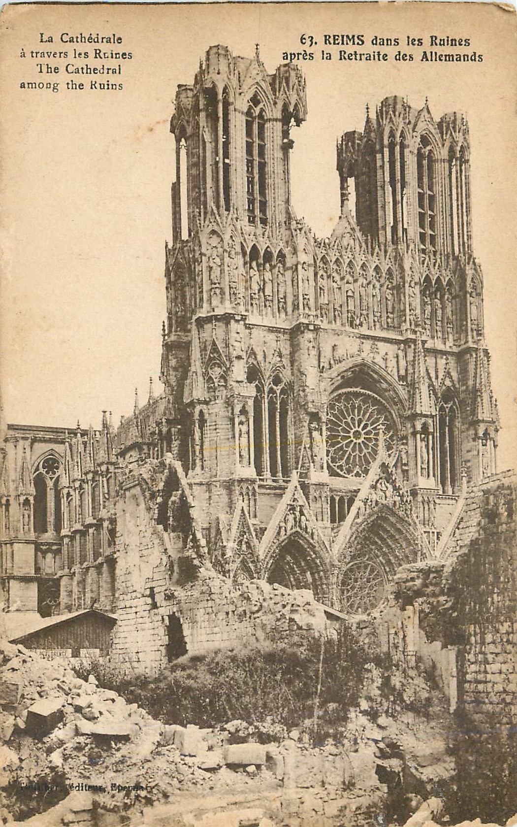 Reims — Cathédrale dans les Ruines après la Retraite des Allemands — Éditeur Boeuf, n°63