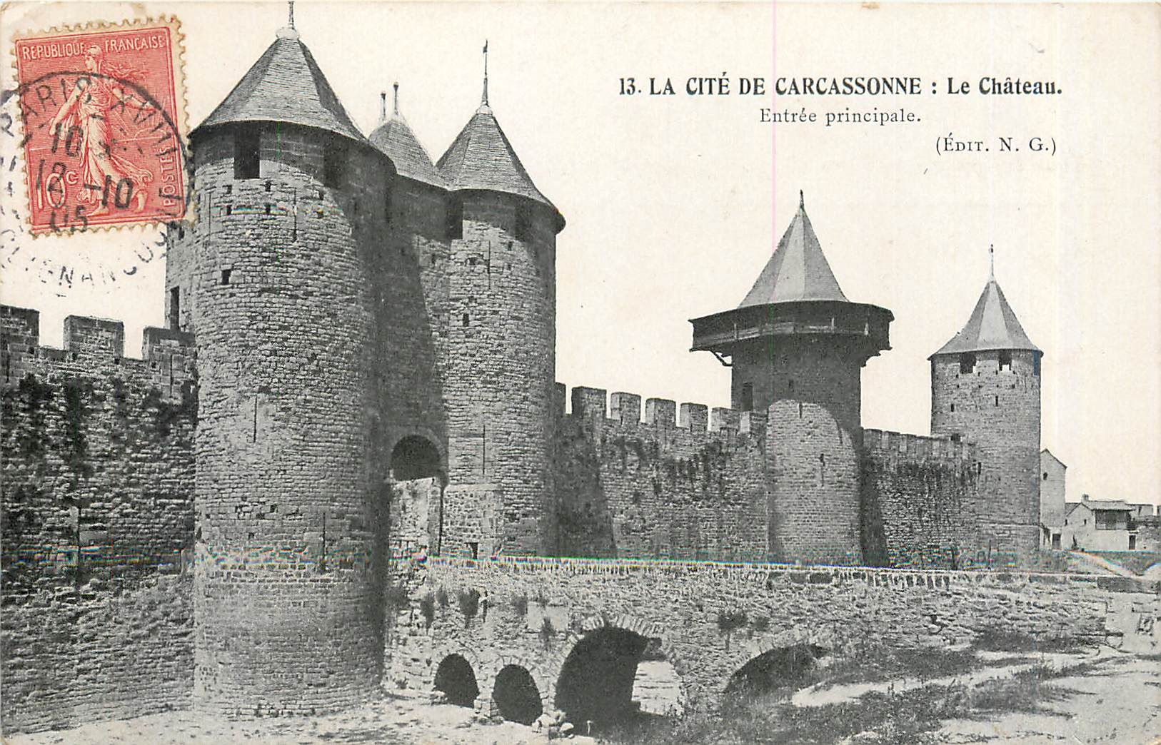 CPA La Cite de Carcassonne Le Chateau Entree principale 