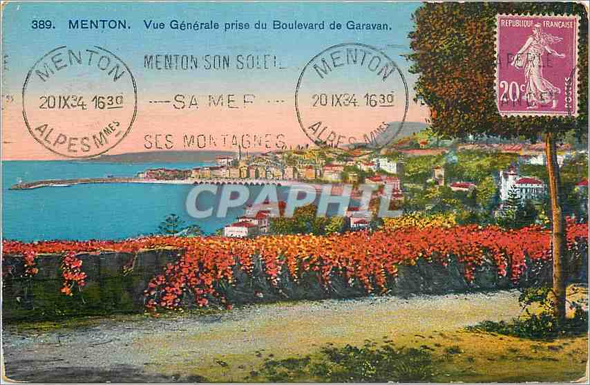 CPA Menton Vue Generale prise du Boulevard de Garavan 