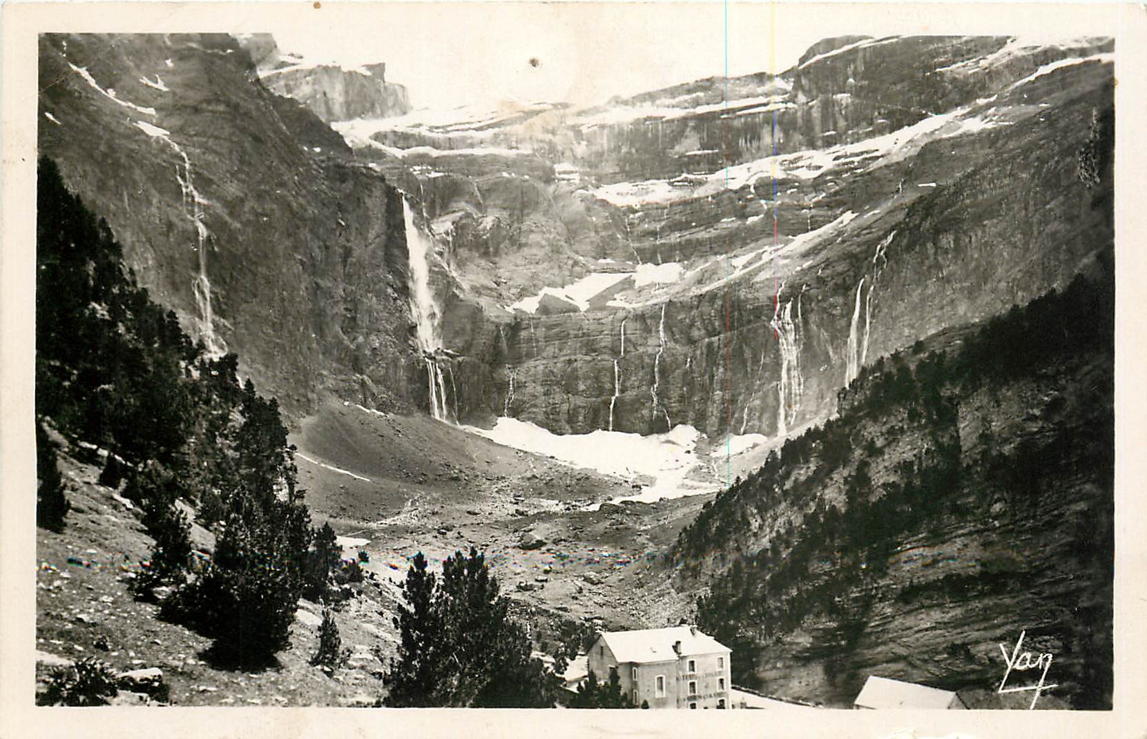 CPA Gavarnie Le Cirque et l'Hotel 