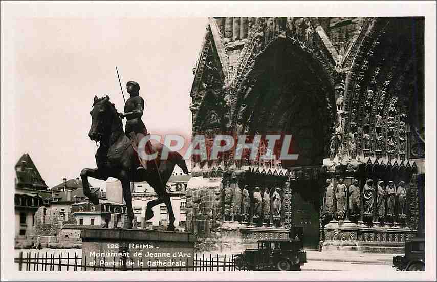 CPA Reims Monument de Jeanne d'Arc et Portail de la Cathedrale 