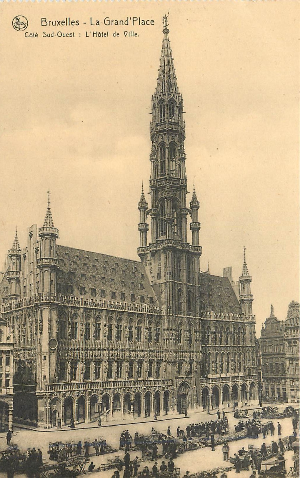 CPA Bruxelles La Grand Place Cote Sud Ouest L'Hotel de Ville 