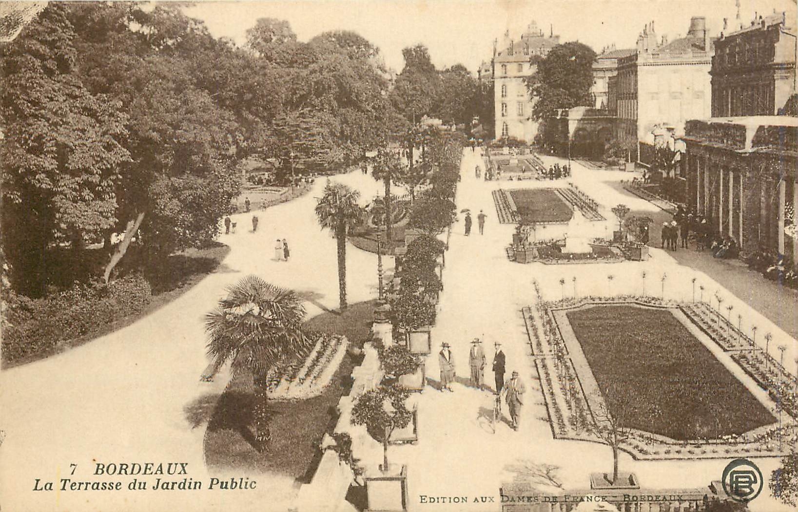 CPA Bordeaux La Terrasse du Jardin Public 