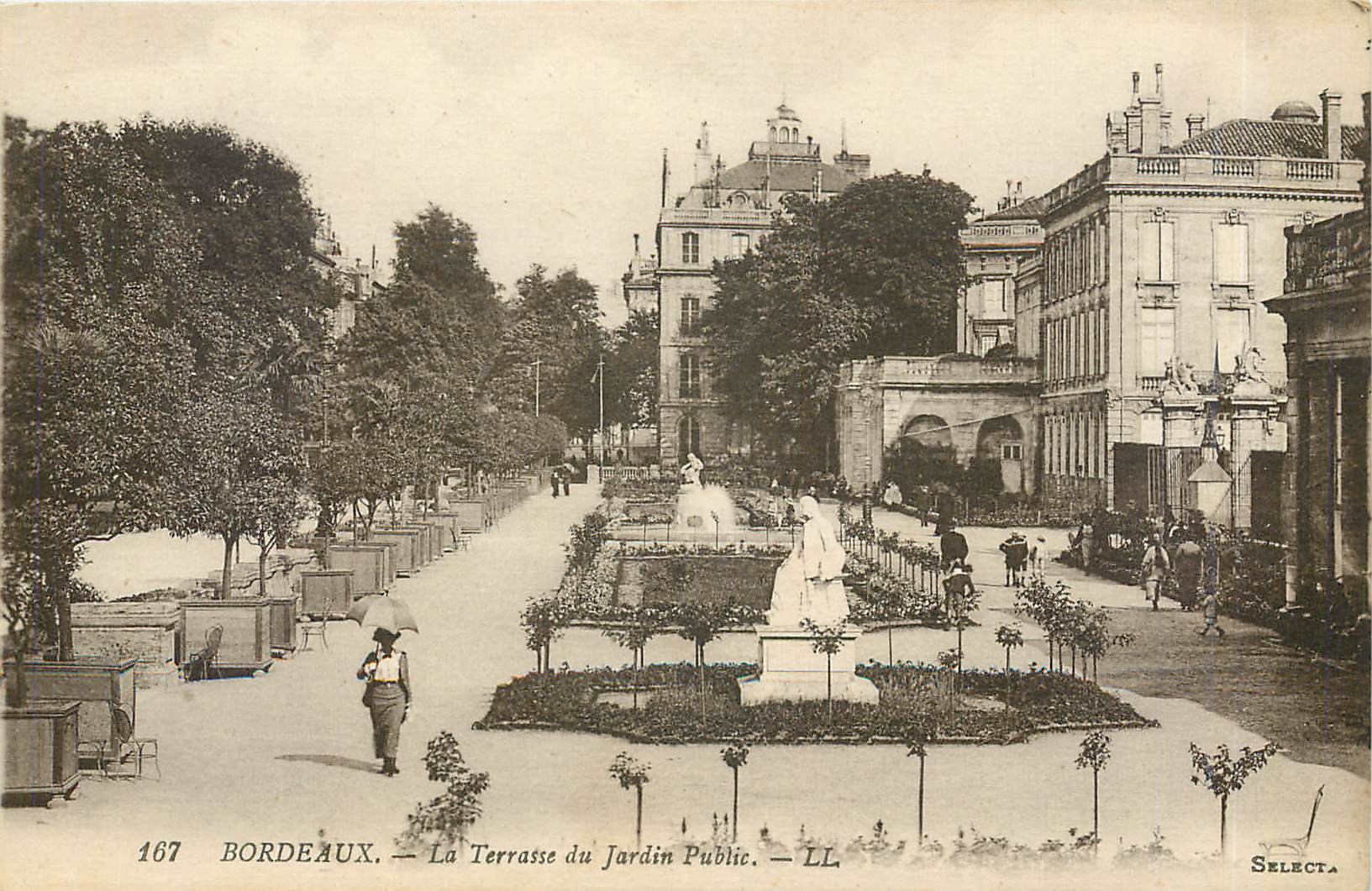 CPA Bordeaux La Terrasse du Jardin Public 