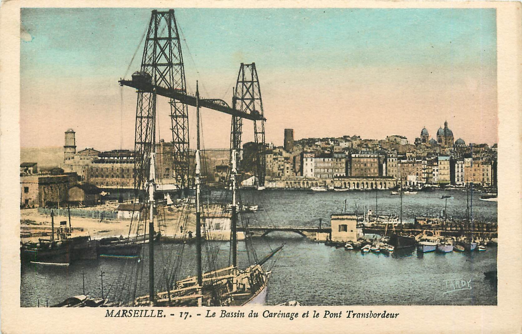 CPA Marseille Le Bassin du Carenage et le Pont Transbordeur 