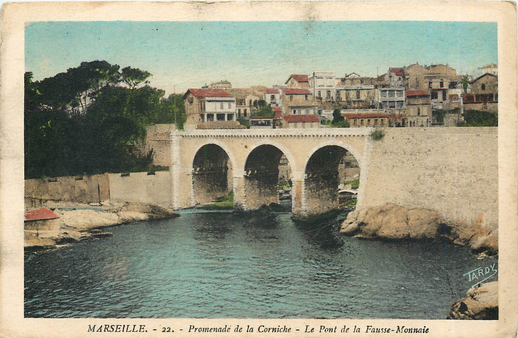 CPA Marseille Promenade de la Corniche Le Pont de la Fausse Monnaie 
