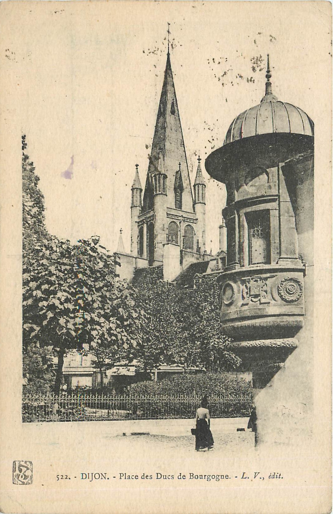 CPA Dijon Place des Ducs de Bourgogne 