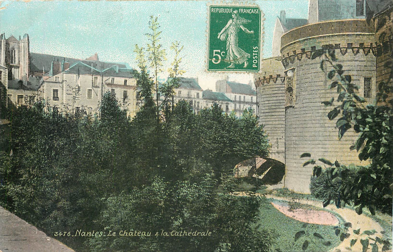 CPA Nantes Le Chateau la Cathedrale 