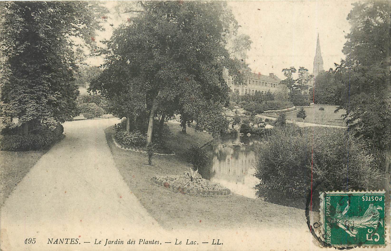 CPA Nantes Les Jardin des Plantes 